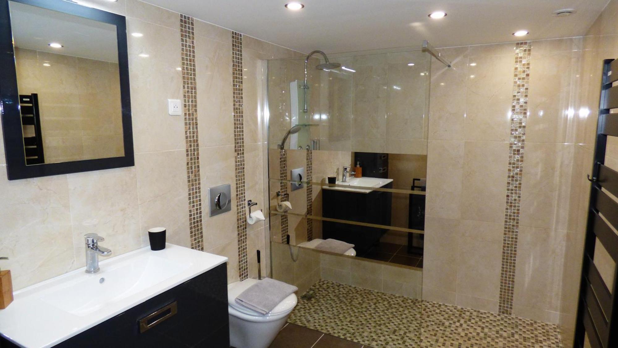 La Colline Aux Yeux Doubs Bed & Breakfast Baume-les-Dames Luaran gambar